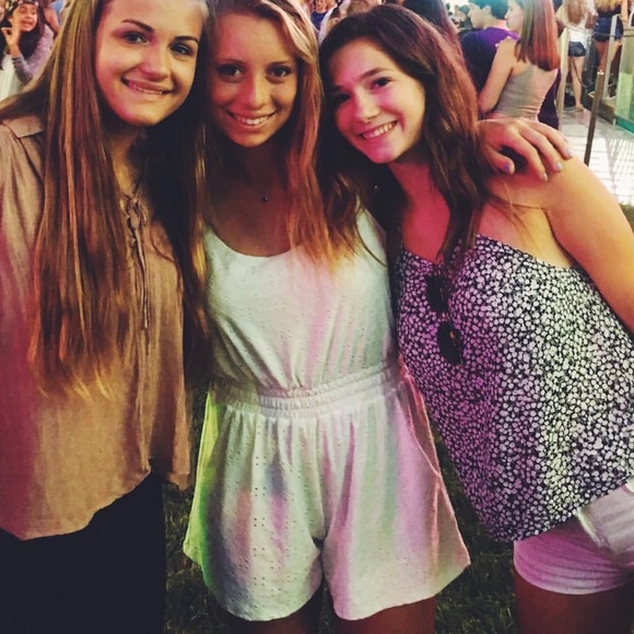 Cream Textured Romper - Picture 3 of 4